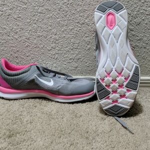 Nike running shoes women size 6